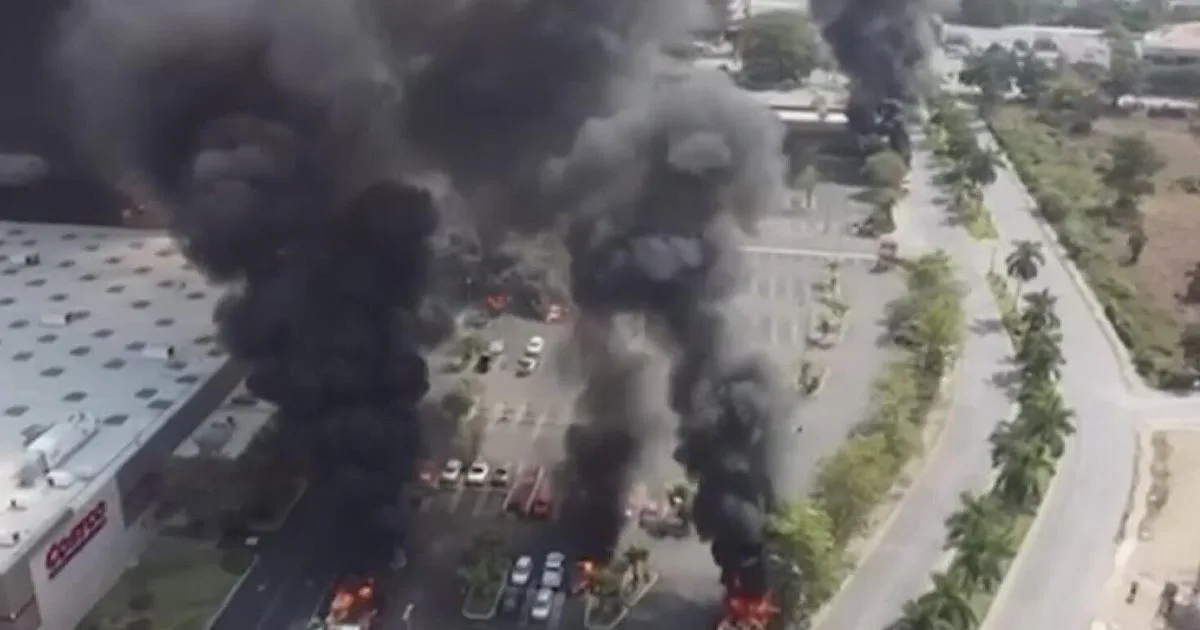 Violence Erupts in Puerto Vallarta After Killing of Jalisco Cartel Leader