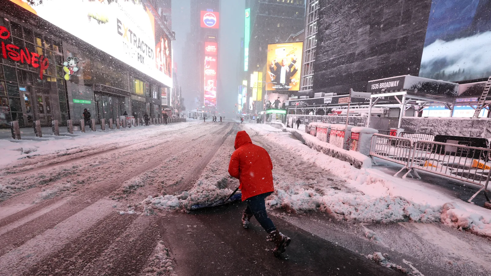 Winter Storm Causes Shutdown and Blizzard Conditions in New York City and Northeast US